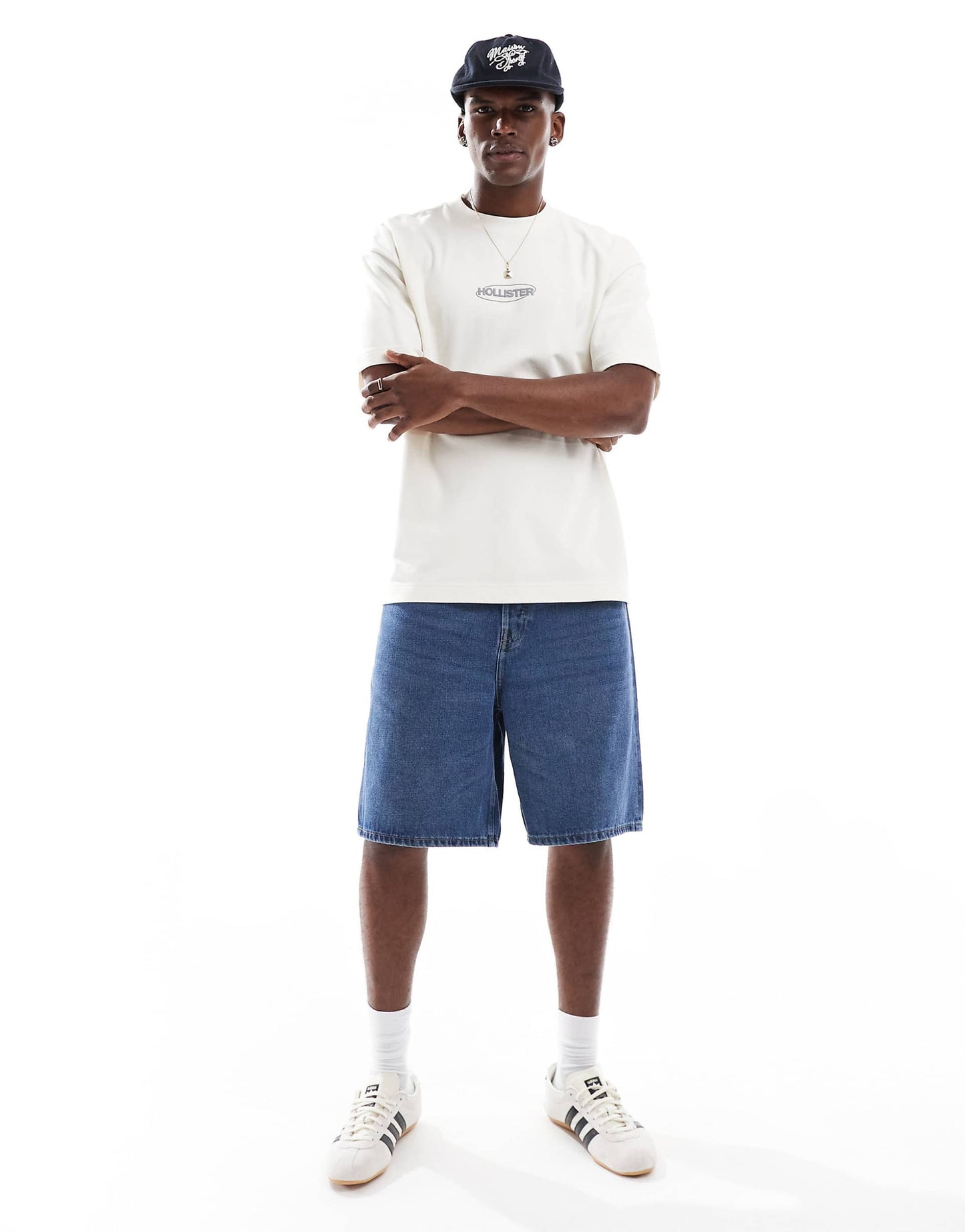 Hollister small boxy t-shirt in cream