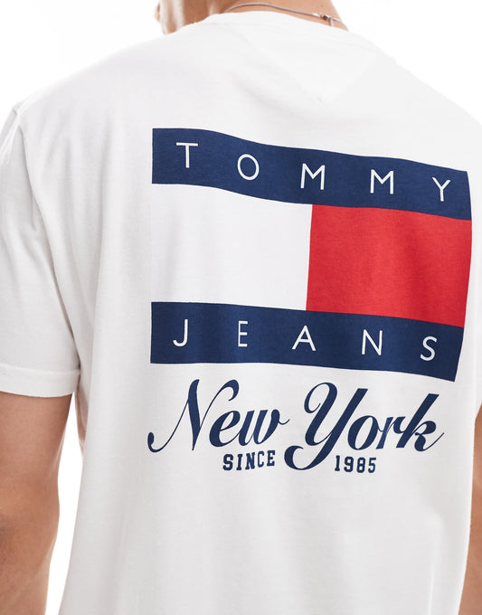 Tommy Jeans t-shirt in white