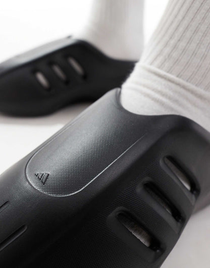 adidas Originals adiFOM Illnfinity sliders in black