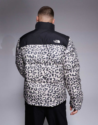 The North Face Saikuru logo puffer jacket in grey leoparo