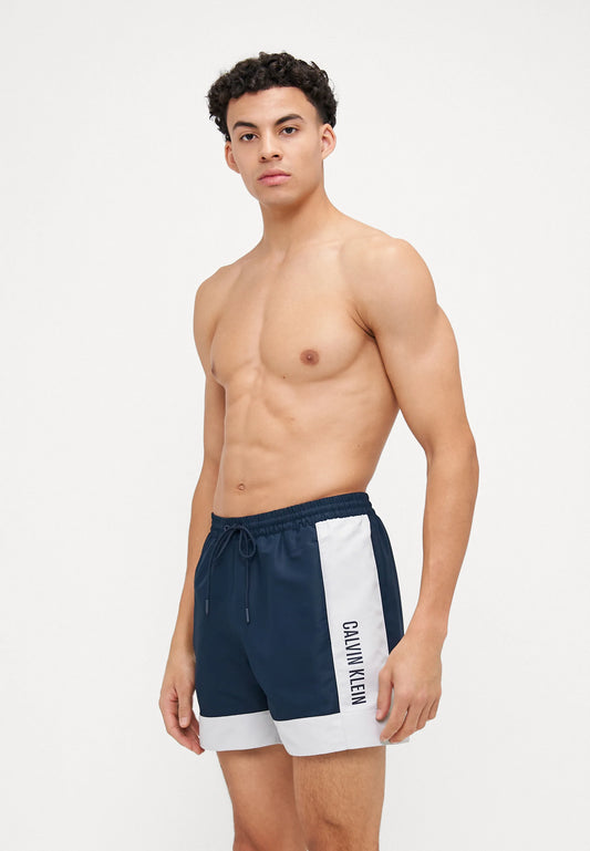 Calvin Klein Swimwear
MEDIUM DRAWSTRING FASHION