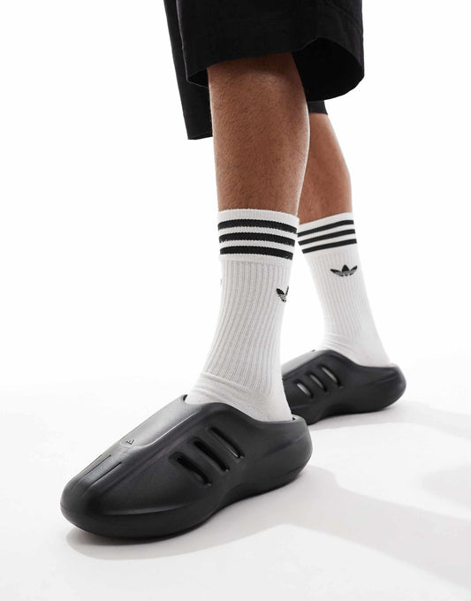 adidas Originals adiFOM Illnfinity sliders in black