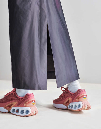 Nike Air Max DN trainers in pink