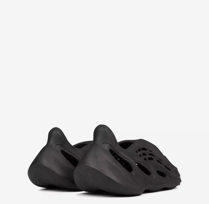 Yeezy Foam Runner Onyx Sneakers
